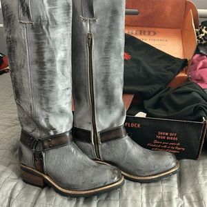 Freebird Wagner ice multi boots  new with tags